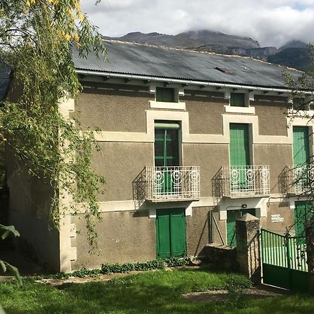 Villa Rosalia Villanua Luaran gambar